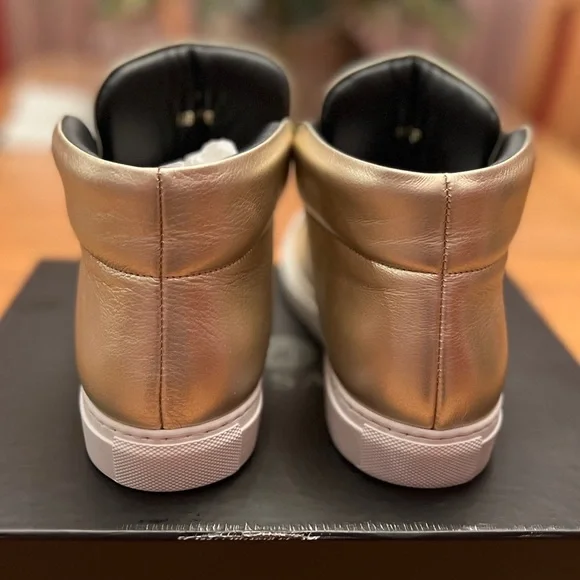 VERSACE Palazzo Gold Leather Sneakers Medusa Plaque Slip on Sneakers 39
